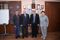 Руководители Кинешмы поздравили с юбилеем Почетного гражданина города Бориса Морозова