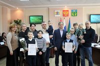 Три молодые семьи из Кинешемского района получили сертификаты на жилье