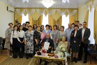 В кинешемском ЗАГСе чествовали «изумрудных супругов» Семичевых