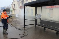 В Кинешме приступили к мойке остановочных павильонов