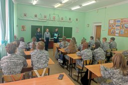 Сотрудники кинешемских учреждений ФСИН России провели «Урок памяти» с учениками школы №2