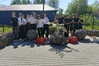 Волонтёры школы №18 вышли на уборку территорий микрорайона «Автоагрегат»