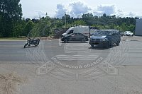 На улице Вичугской водитель «Фольксвагена» сбил мотоциклиста