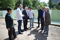 Глава Кинешмы проверил ход установки новых контейнерных площадок