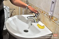 На нескольких улицах на «Чкаловском» и «Лесозаводе» отключили холодную воду