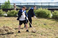 Кинешемские подростки активно работают в трудовых лагерях