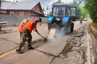 В Наволоках проведен ямочный ремонт дорог