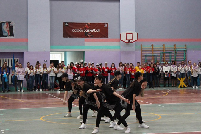 Ивановский сенатор Виктор Смирнов наградил в Кинешме эколят - молодых защитников природы фото 8