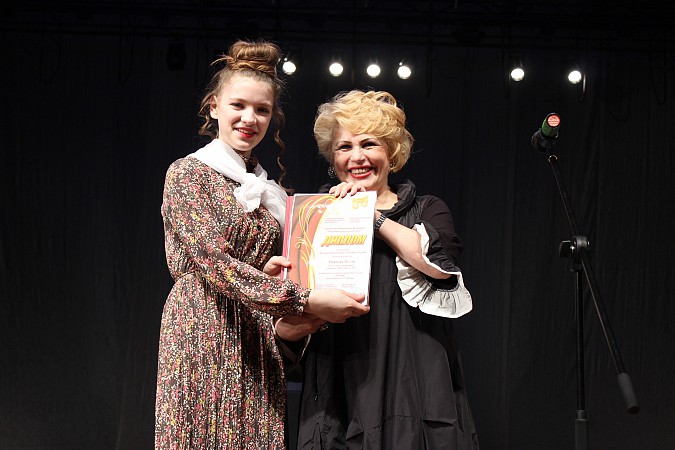 Школа №16 стала победителем фестиваля «Классика на школьной сцене-2019» в Кинешме фото 9