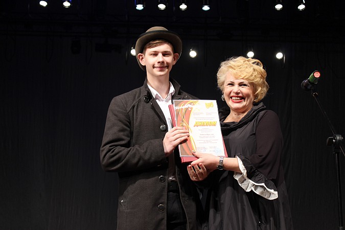 Школа №16 стала победителем фестиваля «Классика на школьной сцене-2019» в Кинешме фото 14