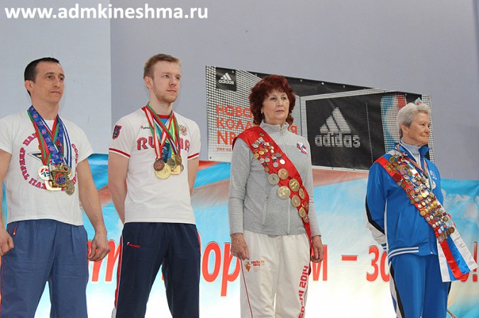 Именитые спортсмены провели для кинешемских школьников зарядку фото 2