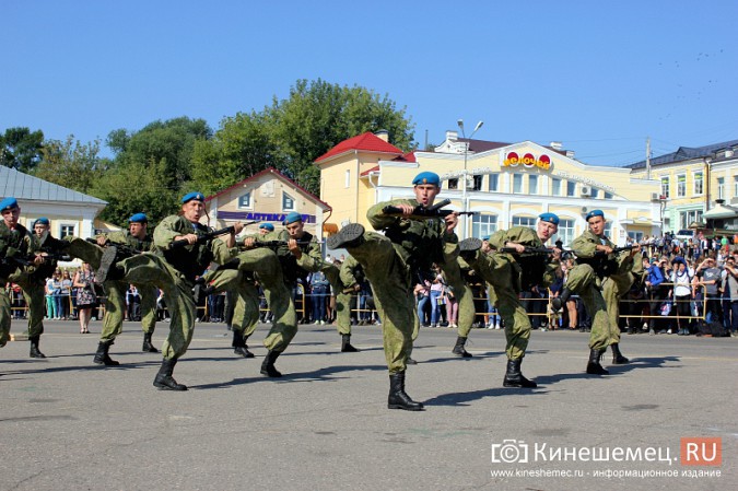 В центре Кинешмы снова выступят десантники-разведчики фото 2