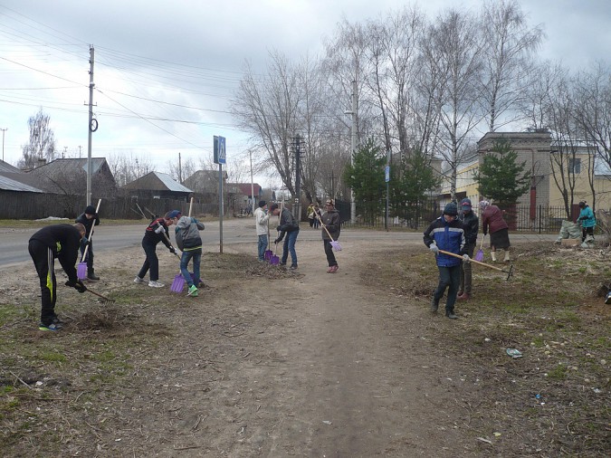 Воспитанники кинешемской школы-интерната очистили улицы фото 4