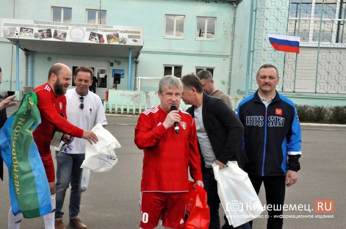 Денис Бояринцев вывел ветеранов «Текстильщика» на поле кинешемского «Волжанина» фото 2