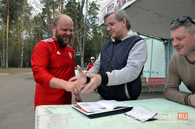 Денис Бояринцев вывел ветеранов «Текстильщика» на поле кинешемского «Волжанина» фото 25