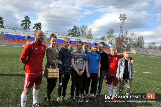 Денис Бояринцев вывел ветеранов «Текстильщика» на поле кинешемского «Волжанина» фото 21