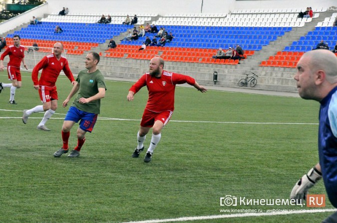 Денис Бояринцев вывел ветеранов «Текстильщика» на поле кинешемского «Волжанина» фото 17