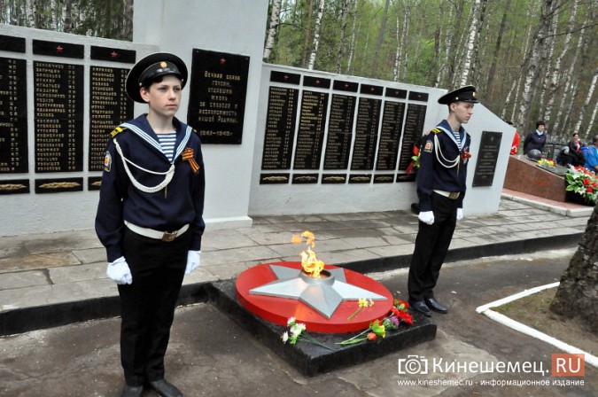На кинешемском кладбище «Сокольники» прошла гражданская панихида фото 16