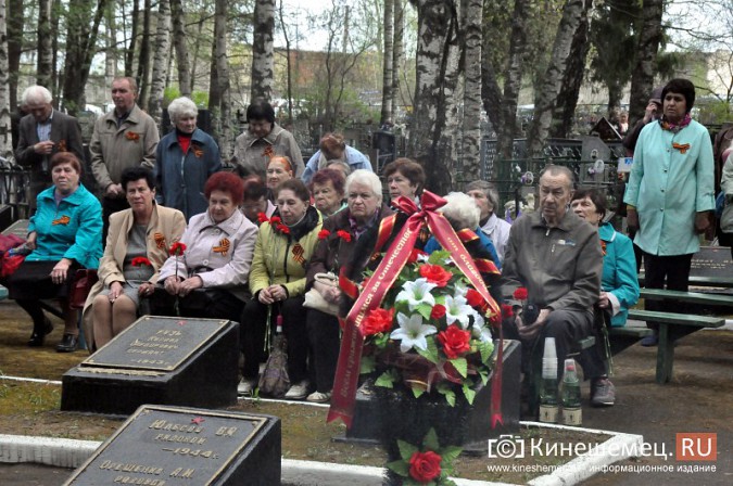 На кинешемском кладбище «Сокольники» прошла гражданская панихида фото 12