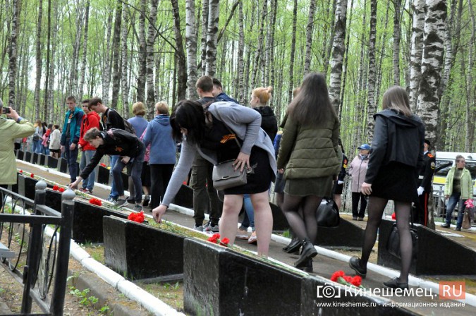 На кинешемском кладбище «Сокольники» прошла гражданская панихида фото 30