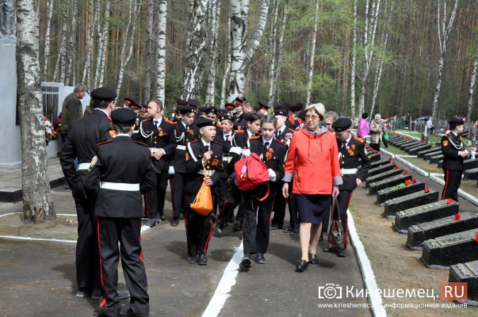 На кинешемском кладбище «Сокольники» прошла гражданская панихида фото 25