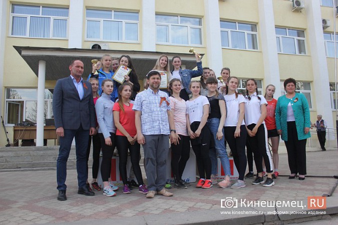 В Кинешме прошла легкоатлетическая эстафета на призы газеты «Приволжская Правда» фото 67