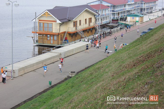 В Кинешме прошла легкоатлетическая эстафета на призы газеты «Приволжская Правда» фото 39