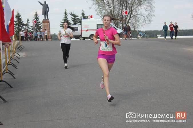 В Кинешме прошла легкоатлетическая эстафета на призы газеты «Приволжская Правда» фото 34