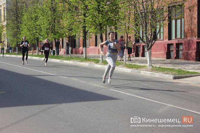 В Кинешме прошла легкоатлетическая эстафета на призы газеты «Приволжская Правда» фото 28