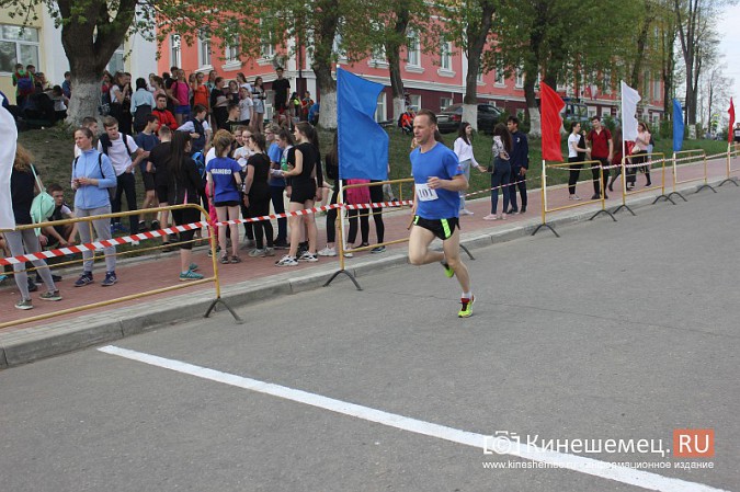 В Кинешме прошла легкоатлетическая эстафета на призы газеты «Приволжская Правда» фото 62