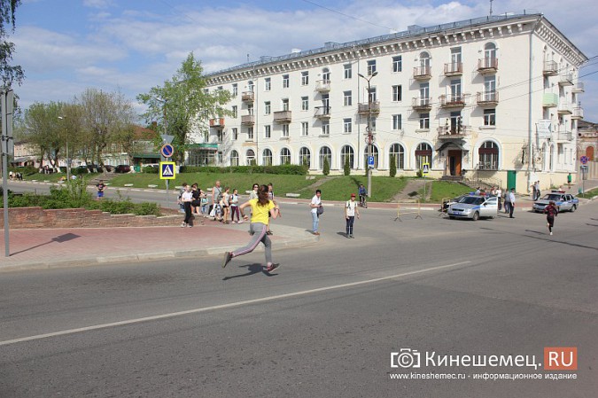 В Кинешме прошла легкоатлетическая эстафета на призы газеты «Приволжская Правда» фото 29