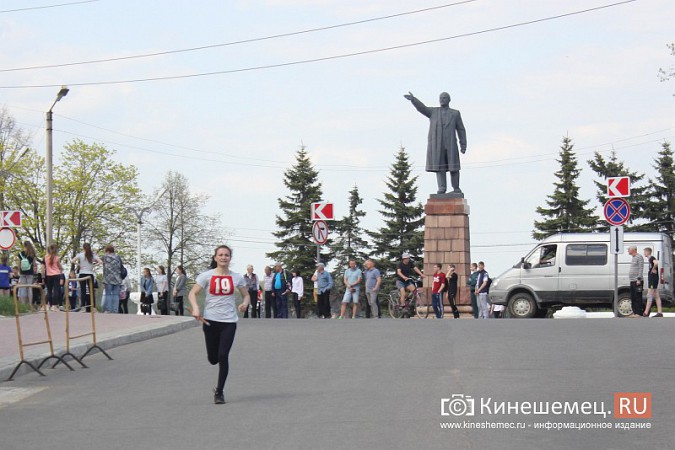 В Кинешме прошла легкоатлетическая эстафета на призы газеты «Приволжская Правда» фото 30