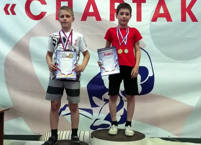 Кинешемцы завоевали 26 медалей на региональном турнире по грэпплингу фото 15