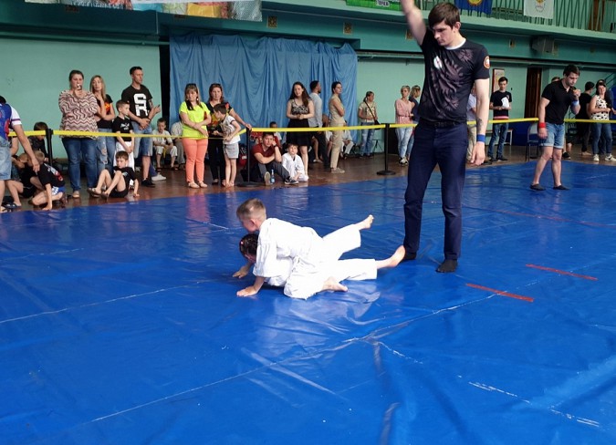 Кинешемцы завоевали 26 медалей на региональном турнире по грэпплингу фото 2