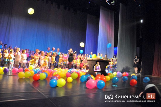 Хореографический коллектив «Вдохновение» выступил с юбилейным концертом в театре фото 19