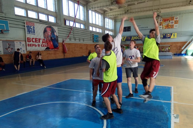 Кинешемские студенты выявляли сильнейших в баскетболе фото 7