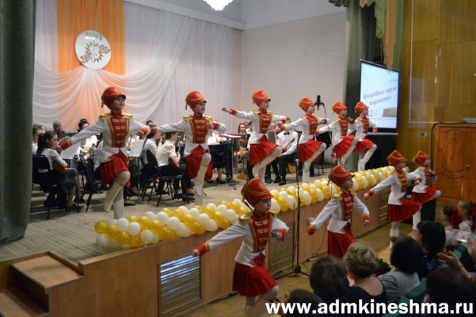 Кинешемская музыкальная школа получила средства на новые инструменты, оборудование и кресла фото 2