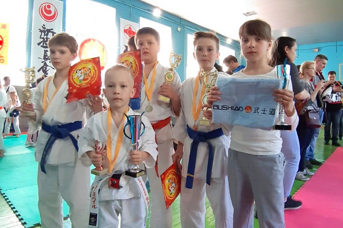 Кинешемские каратисты завоевали медали на турнире в Москве фото 2
