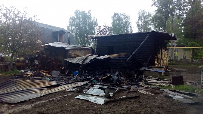 На пожаре в Заволжске погиб 15-летний мальчик фото 5