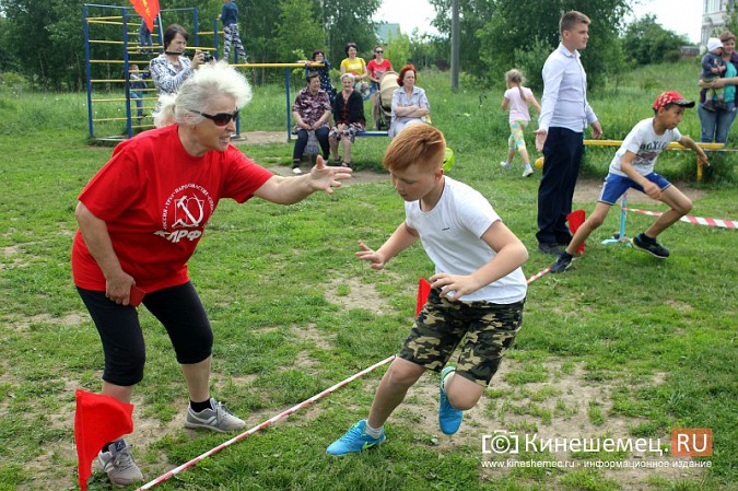 В День защиты детей кинешемские коммунисты организовали на «Чкаловском» спортивный праздник фото 11