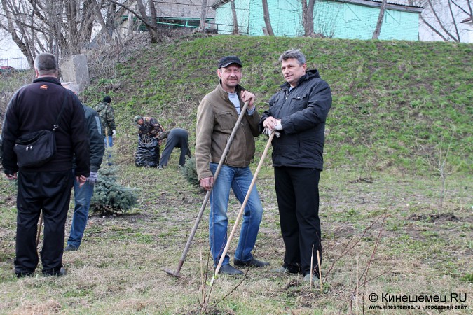 Мемориал воинов-интернационалистов в Кинешме засиял чистотой фото 2