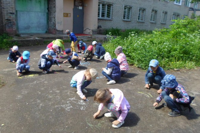 Библиотекари помогли дошколятам интересно отметить День защиты детей фото 2