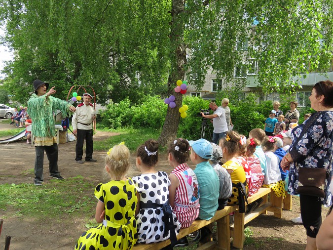 В Кинешме дети увидели «Радугу красок» фото 9