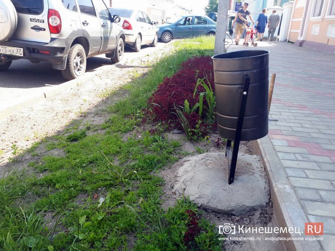 Туристы в центре Кинешмы вынуждены лицезреть убогие газоны фото 23