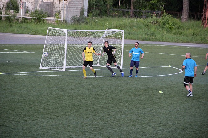 Лидер чемпионата Кинешмы по футболу потерпел два поражения подряд фото 13