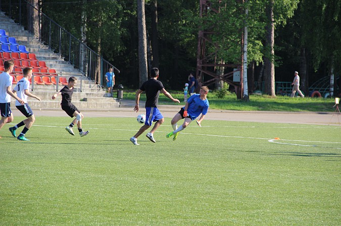 Лидер чемпионата Кинешмы по футболу потерпел два поражения подряд фото 3