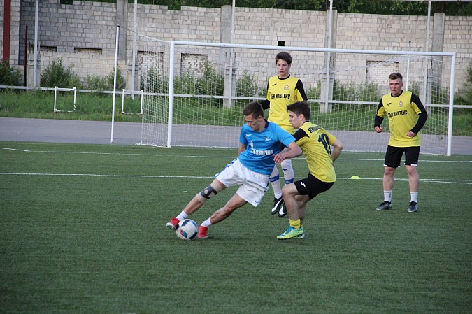 Лидер чемпионата Кинешмы по футболу потерпел два поражения подряд фото 14