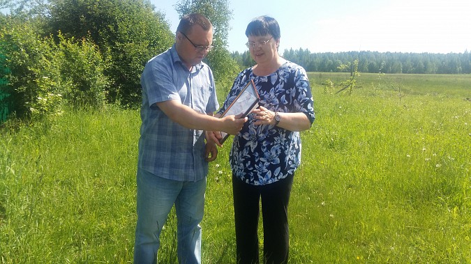 Депутаты КПРФ поздравили ветеранов медицины Заволжска и Кинешмы фото 2