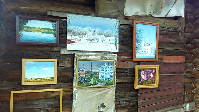 Наволокский художник организовал выставку у себя во дворе фото 3