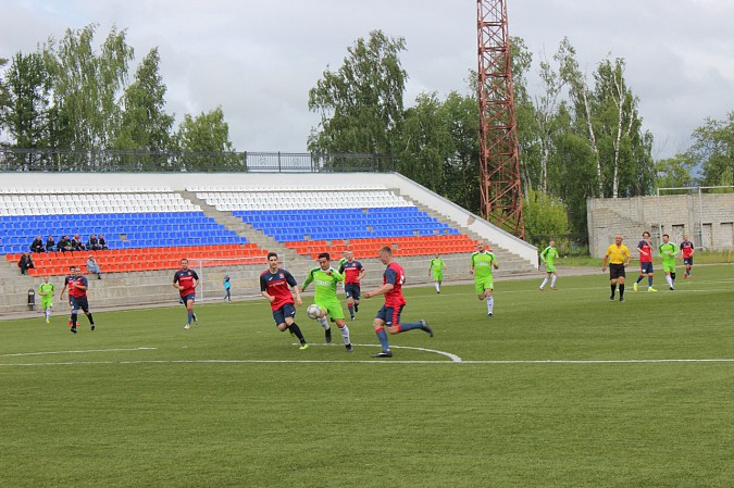 Кинешемский «Волжанин» в День города вышел на поле в новой форме фото 4